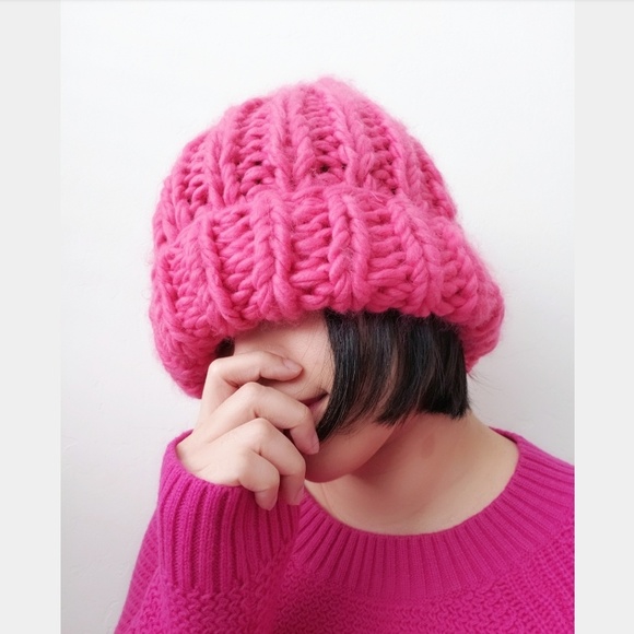 Zara Accessories - NWT ZARA KNIT PINK BEANIE SIZE M